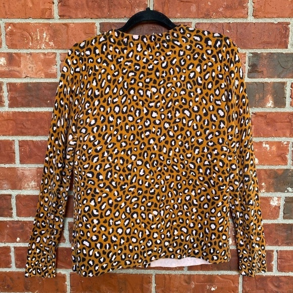 Old Navy Womens Large Mustard Leopard Animal Print Vneck Cardigan Sweater - Picture 3 of 8